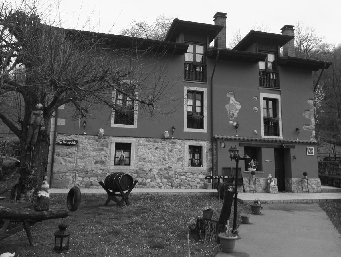 Apartamentos El Rincon Encantado Llano-Con Exterior photo
